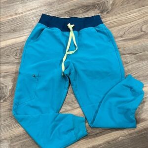 FIGS team Zamora scrub jogger